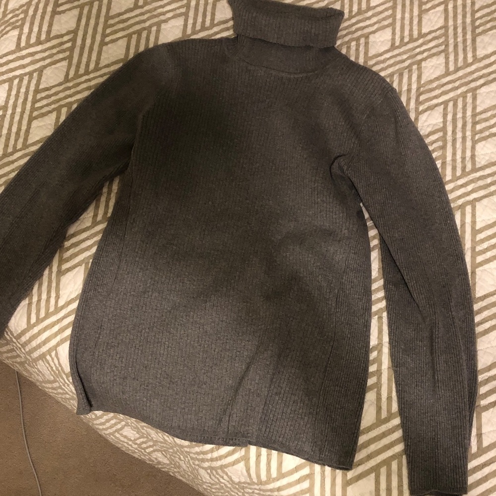 Coldwater Creek Women's Charcoal Gray Ribbed Turtleneck Sweater